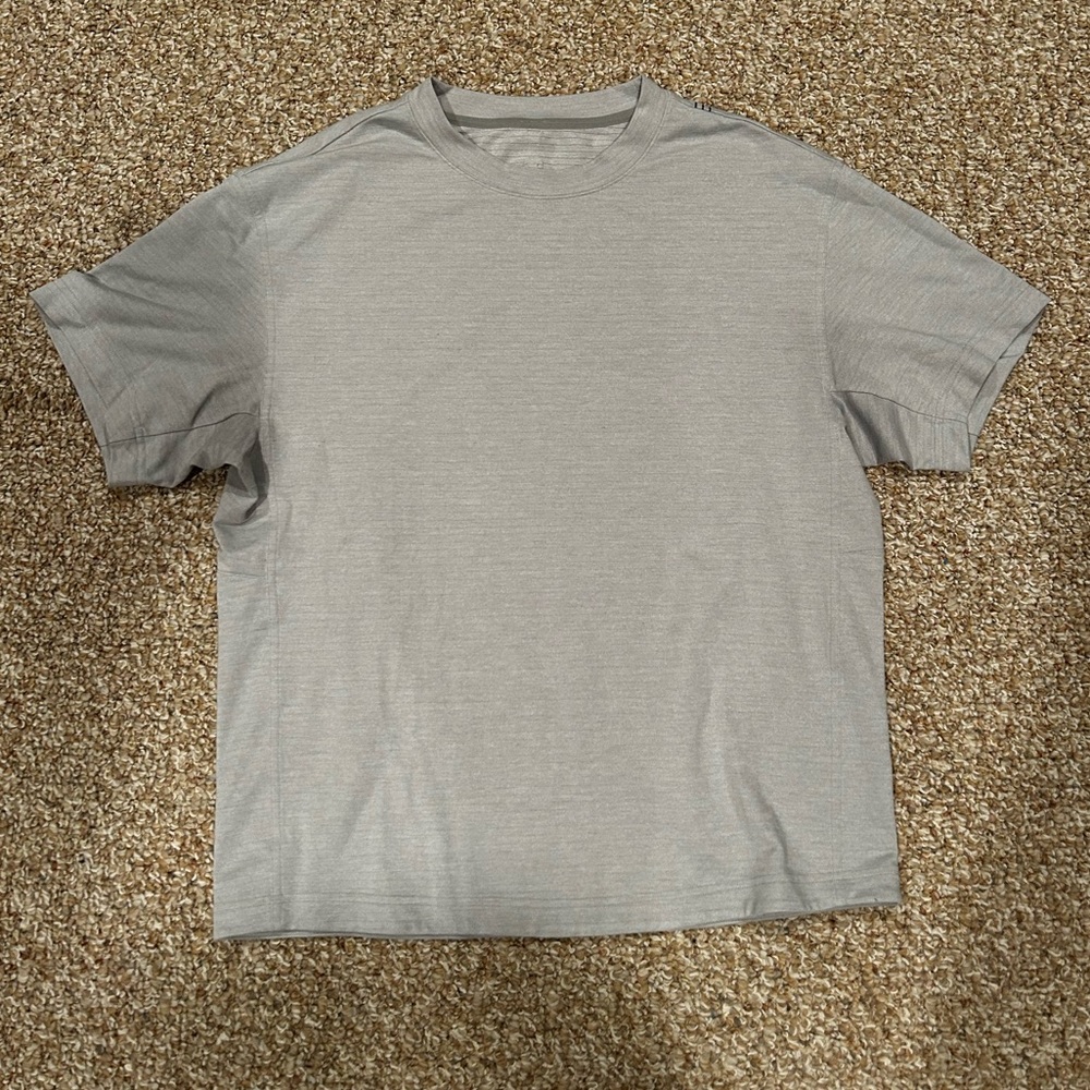 Lululemon T-shirt